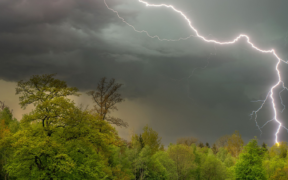 Gewitter während extremer Hitze